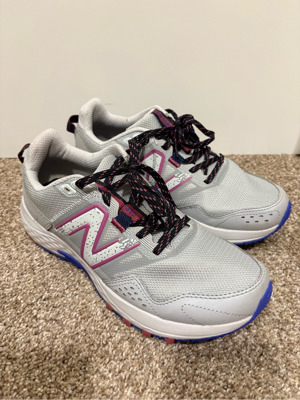 New Balance woman’s Gray & purple Athletic Shoes